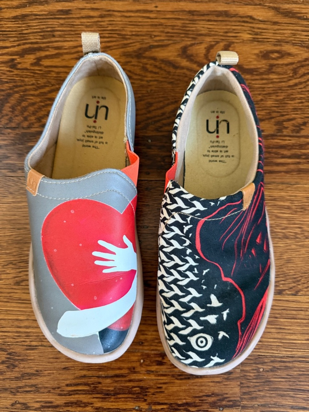 UIN Women's Slip-On Graphic Casual Shoes in Gray & Black with Red Accents